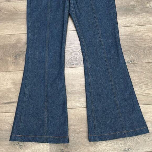 Express 28” High Rise Belted Stretch Flare Jeans Blue Size 4 Short - Picture 3 of 14